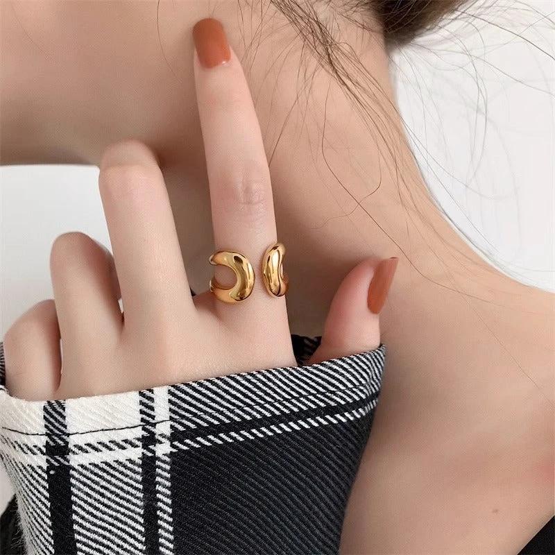 Retro Geometric Open Titanium Steel Ring For Women by GJG Denim