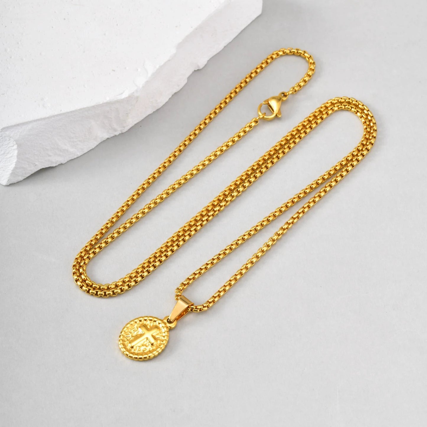 Casual Cross-Shaped Oval Pendant Necklace For Men by GJG Denim