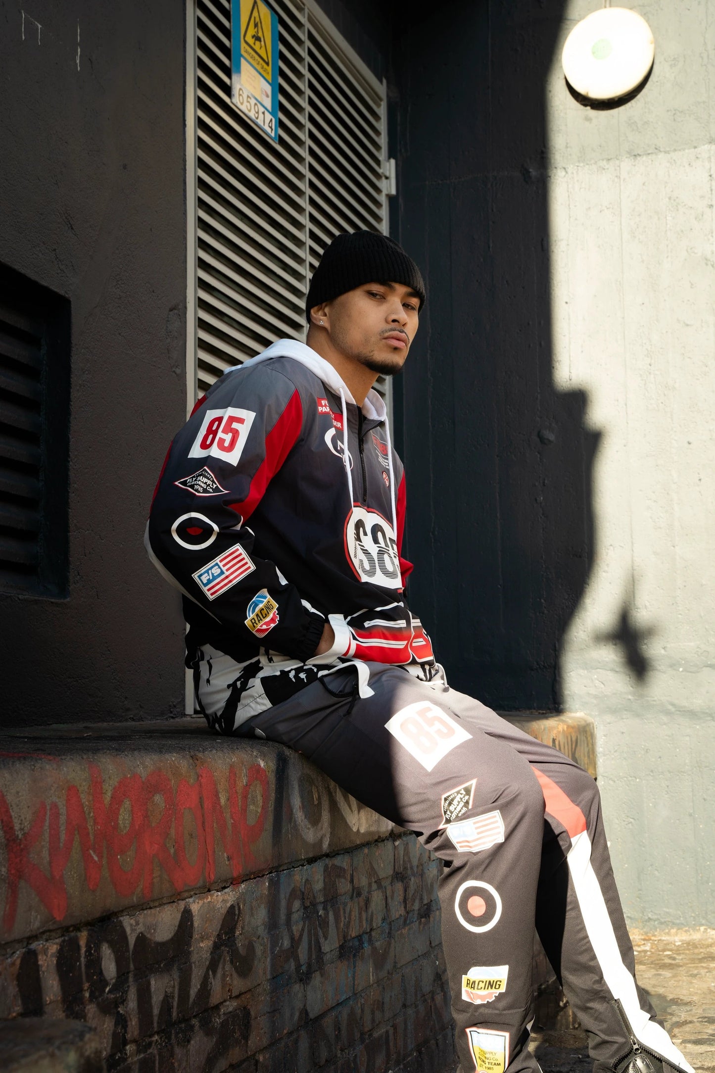 Paperchaser Jogger (Black) by Fly Supply Co